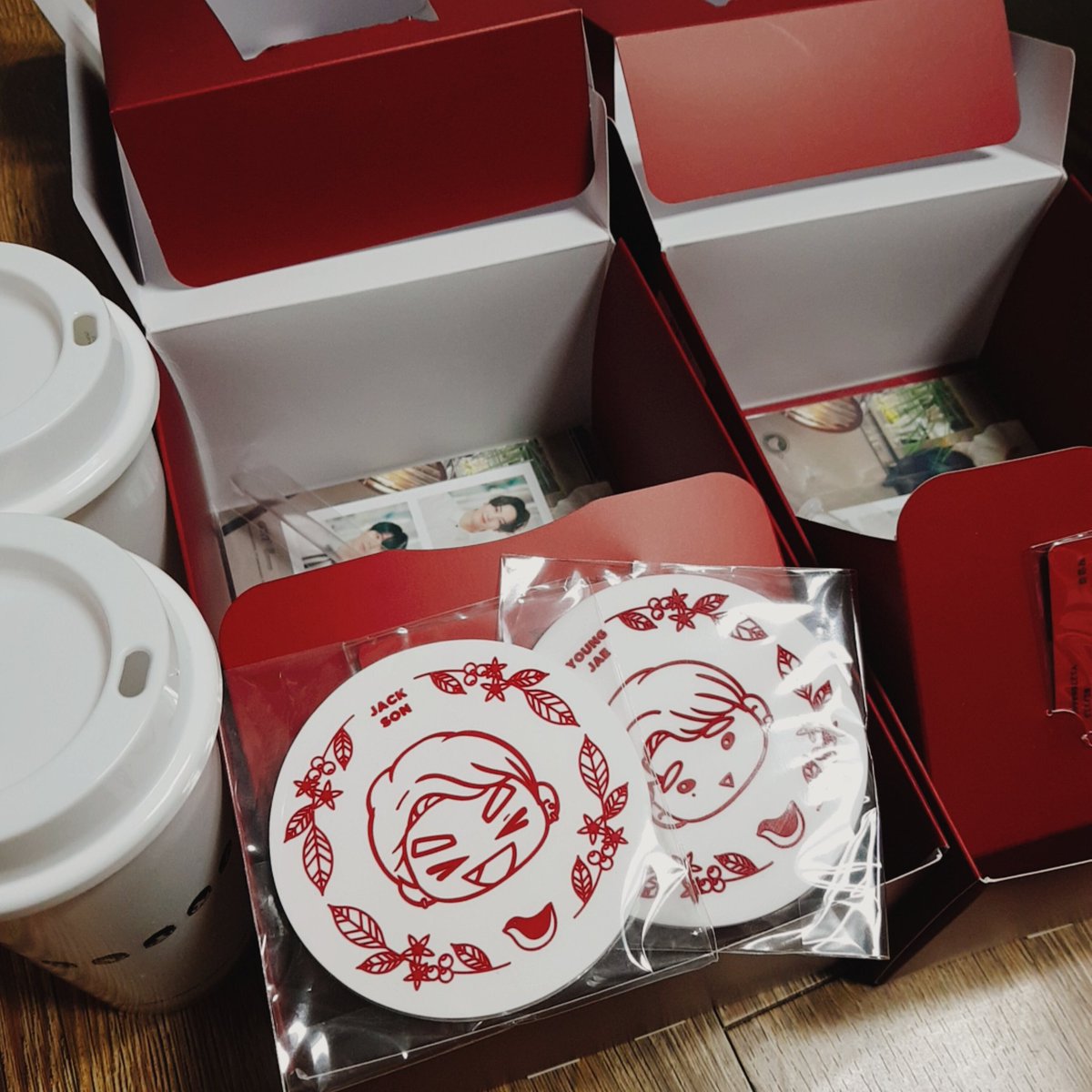 imnuvicci's tweet photo. [พร้อมส่ง] ขายยกเซตกล่อง IGOT6
ของครบเว้นบัตรIgot7ค่ะ
ราคา 880 บาทรวมส่งลทบ.
มีที่รองแก้วยองแจ กับแจ๊คสัน
🌈สนใจDMค่ะ🙏💚

#IGOT76thGeneration #IGOT76th #ตลาดนัดgot7 #ตลาดนัดอากาเซ #ตลาดนัดอากาเซ่ #ตลาดกัซ #ขายของสะสมgot7 https://t.co/OtVORG4EmP