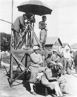 BusterKeatonSoc's tweet photo. 1/2 Even though our #BusterBinge must-watch is ‘College’, 1927, sometimes we Damfinos play Sherlock Jr…Here are two images that indicate a missing football scene from the movie; filming in kit... https://t.co/Tnog8npPgF