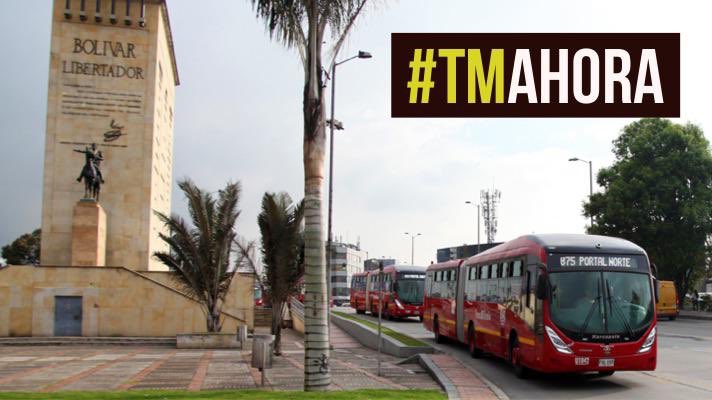 TransMilenio's tweet photo. #TMahora (8:00 a.m.)

Si te mueves por la Troncal 80 te contamos que hay una manifestación a la altura de estación Escuela Militar, sentido occidente - oriente.

Por esta novedad inicia contraflujo y se dejan de atender las estaciónes Polo y Escuela Militar. https://t.co/i0c3Givt8U