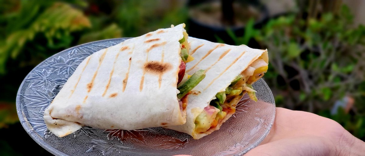 SahrawatJatin's tweet photo. #tortillas #wheattortillas #wraprecipes #vegwrap @FOODCRAVlNGS @food_porn @obsessedwtacos @TheFoodie8 @gigi_spicy @clubfoody1 @ParnellChef @re_hungry @MarcusCooks @Ritu86970328 https://t.co/oyPTMnekqw
