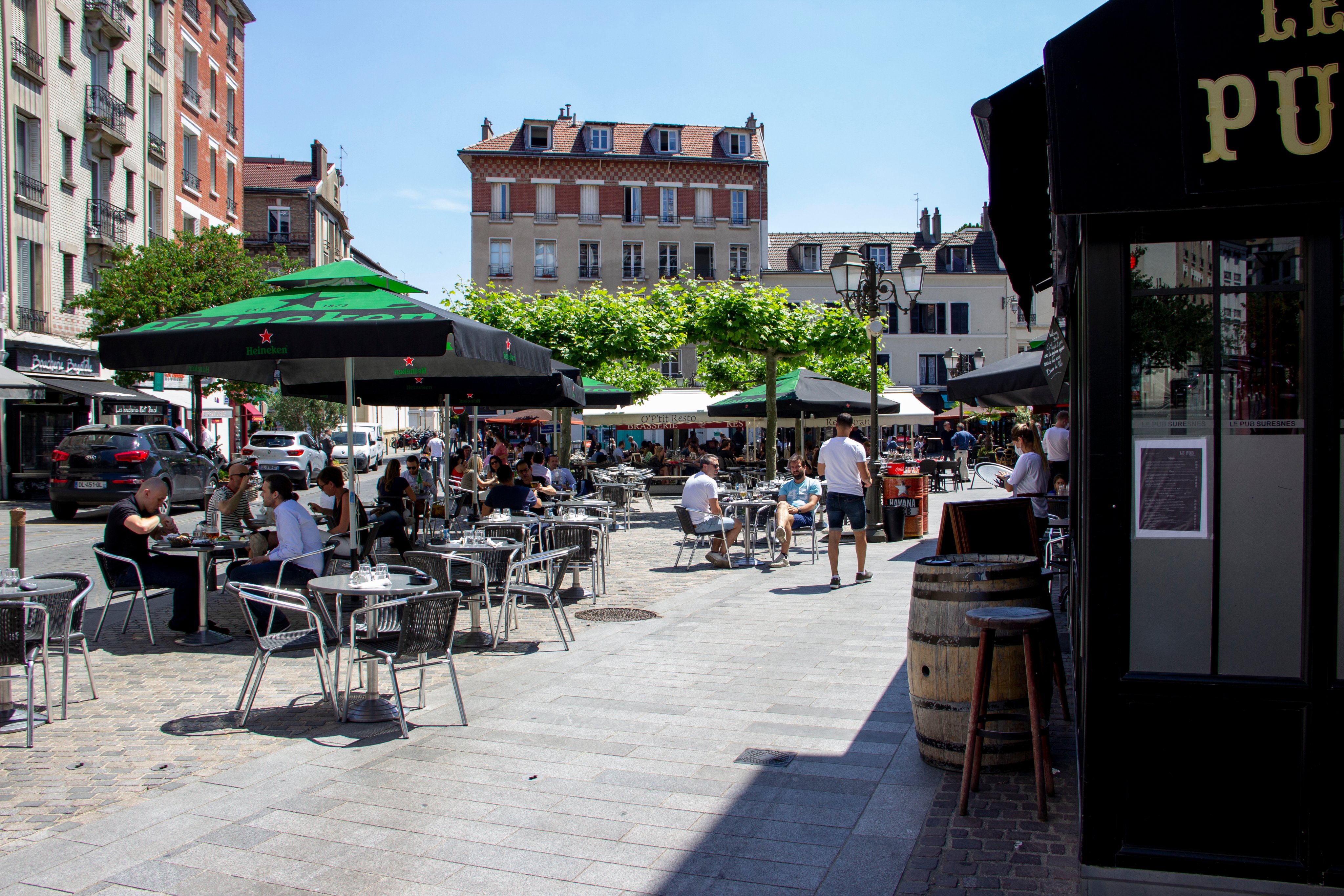 Ville de Suresnes on Twitter: "En ce mardi 2 juin, nous vivons une nouvelle  étape du déconfinement à #Suresnes. La Ville est ravie de voir les  terrasses des bars et restaurants reprendre