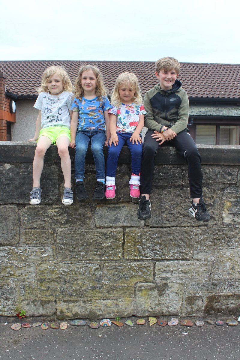 NatalieLogan9b's tweet photo. Putting our Rock's down at the school π πΈ π kid's loved looking at all the other one's that have been placed down by other families π @pathheadprimary #rocks #creativity #rockdecorating #designingrocks #lockdown2020 https://t.co/sKoGz8GH19
