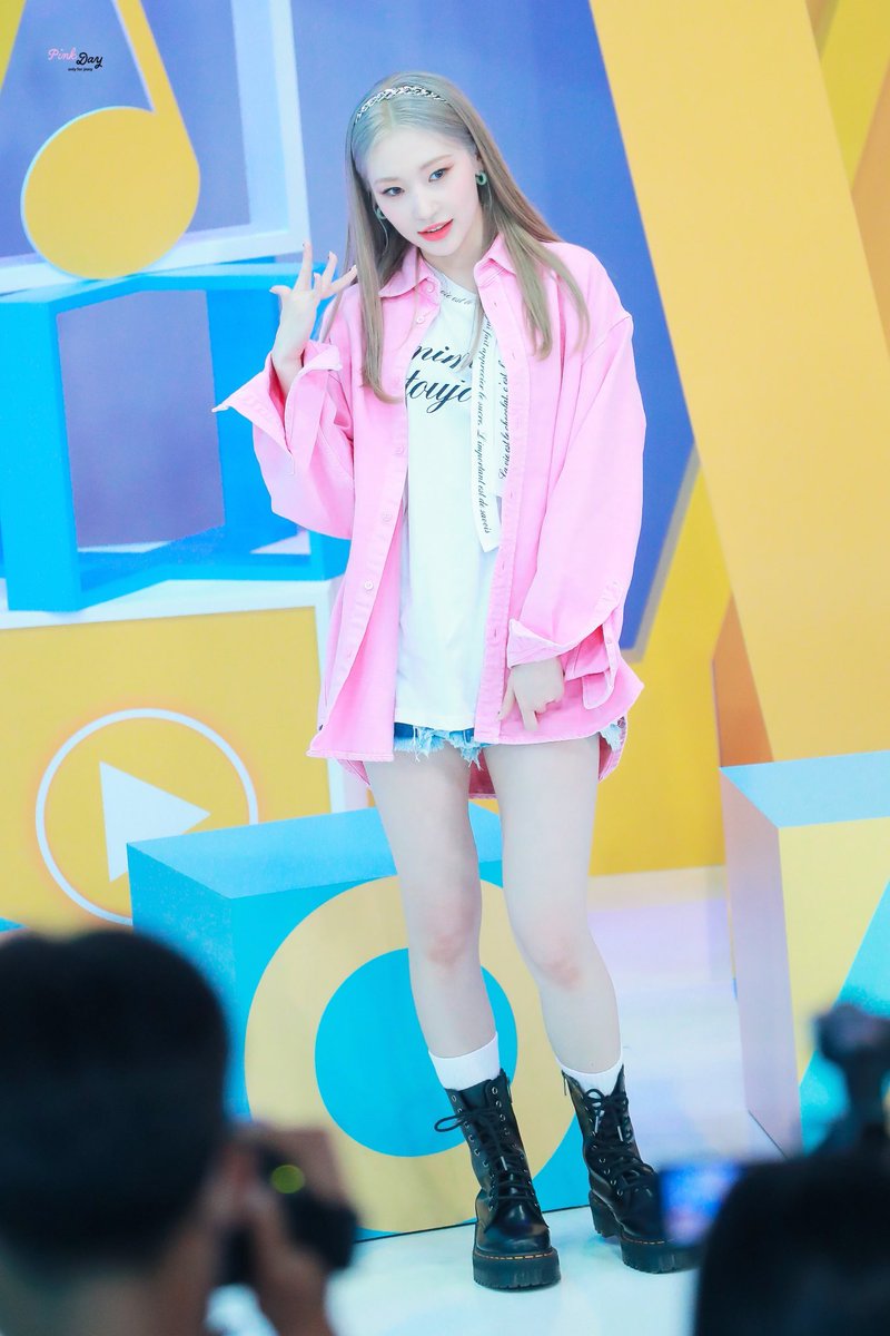 jinnyupdate's tweet photo. ☼ #진희 ♡ #시크릿넘버 ☼ 
©⇢ pinkday_jinny | 200601

#SECRETNUMBER #JINNY https://t.co/zEVgMsR1C4