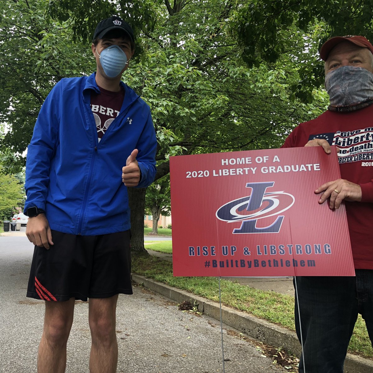 mrconrad_lhs's tweet photo. Delivering seniors their yard signs today! #BASDProud #builtbybethlehem https://t.co/aVNBEgVo3W