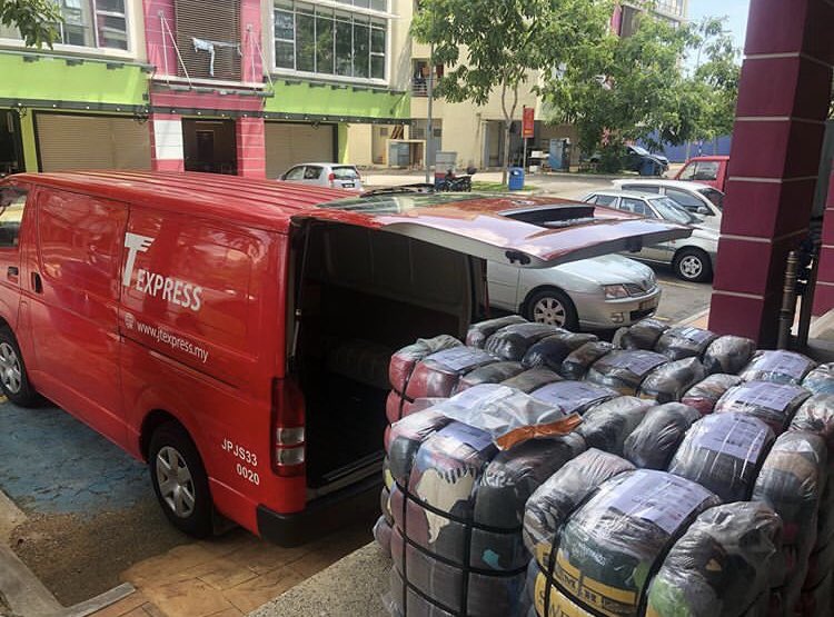 BundleGuni's tweet image. 🔥Bundle borong murah &amp;amp; cantik🔥

Nak jual baju bundle tapi susah cari supplier borong yang murah? Jom tengok thread ni 👇🏻

=====BundleBorongThread=====