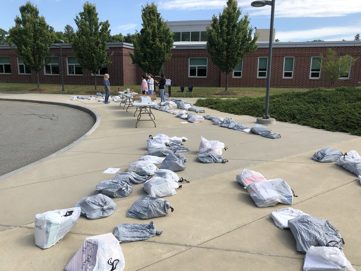 North Reading Middle School tweet media