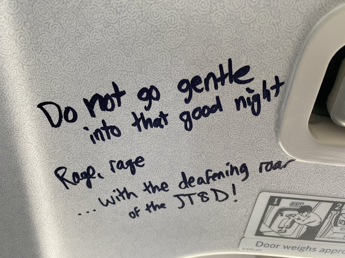 airchive's tweet image. Autographing the windows, bulkhead, windows, side panels, oh my! A social distancing nightmare but what ya gonna do? 
@Delta #MD88