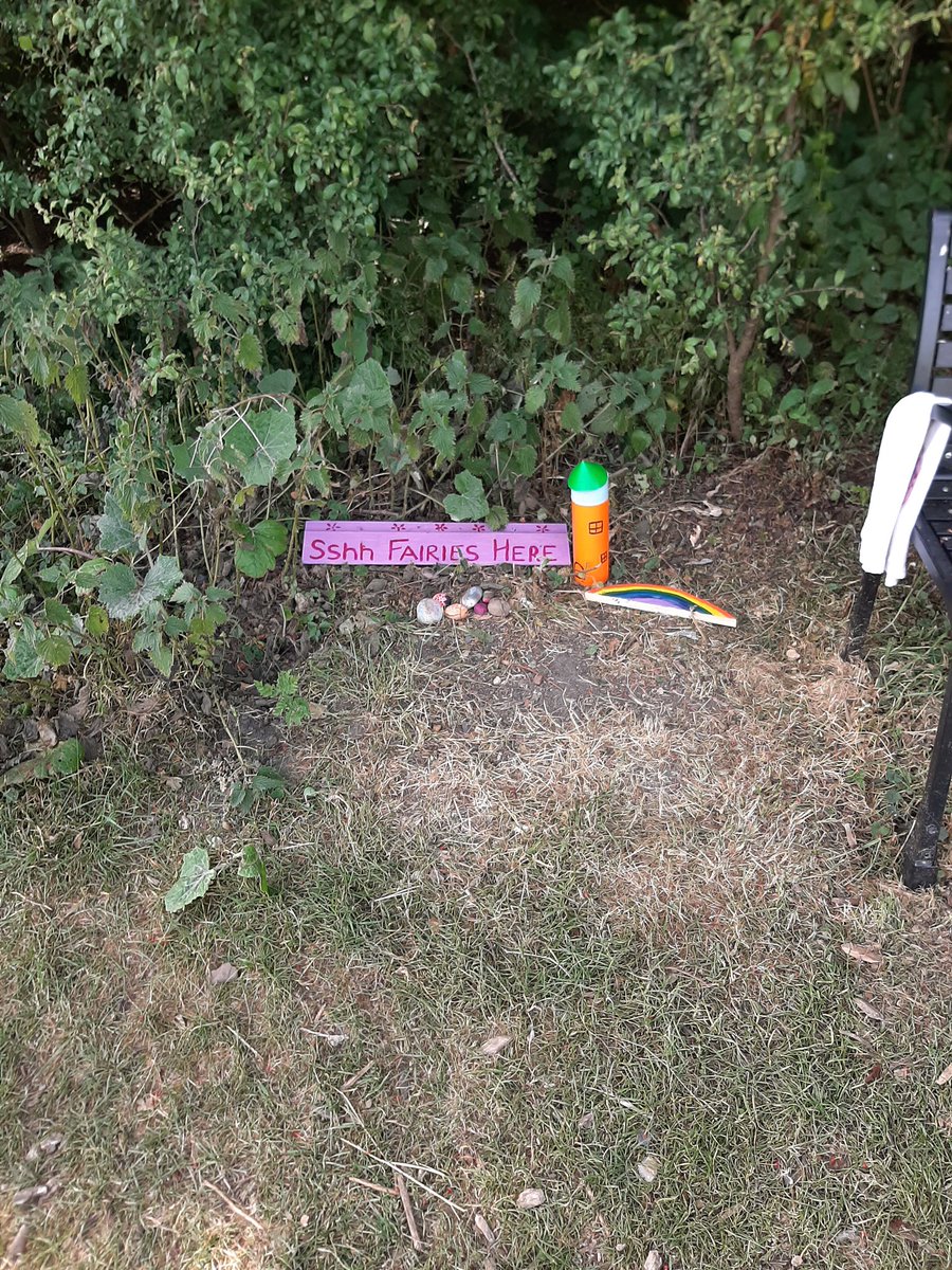 HuntsCops's tweet photo. During my patrols today responding to concerns from Eaton’s residents of drug dealing/taking in the area I discovered this fairy trail that some of the local children had created in the Pightle Trails.
#PcDan #Pedalpower #staysafe https://t.co/DXuhIDaoyu
