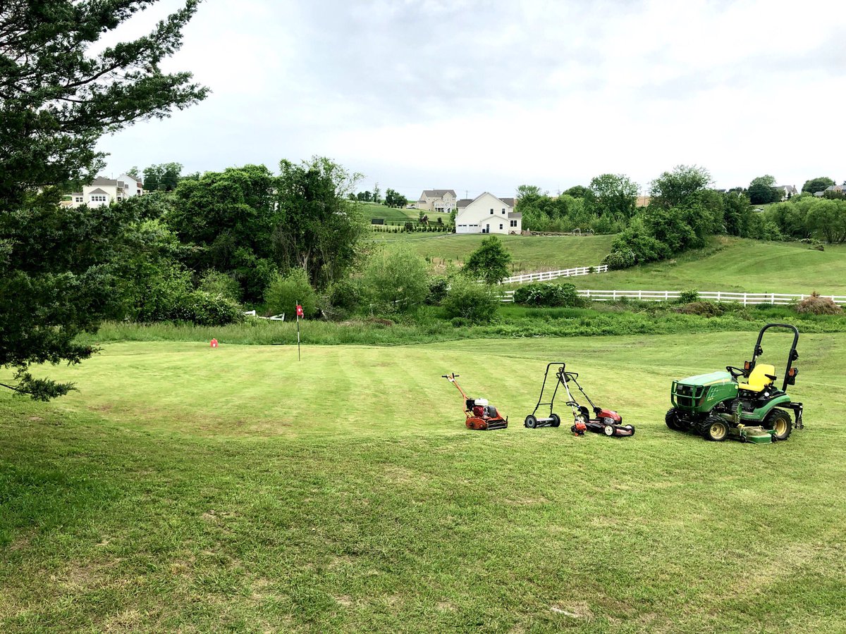 CabbageGolf's tweet photo. The humble fleet #backyardgolf #cabbagerungolf #golf #toro #JohnDeere #jacobsen https://t.co/tsusF9ppPg