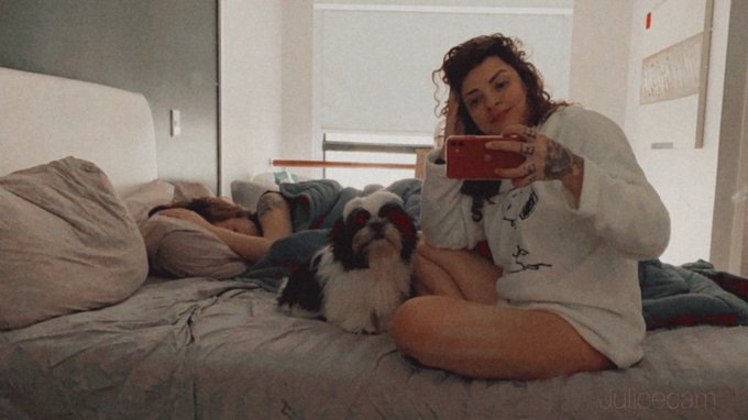 eu e o Anakin estamos vivos, temos um corpo ali 👈 esse a&iacute; eu n&atilde;o garanto que respira https://t.co/mR