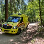 Fietsers ten val in #Putten -. #Ambulance.