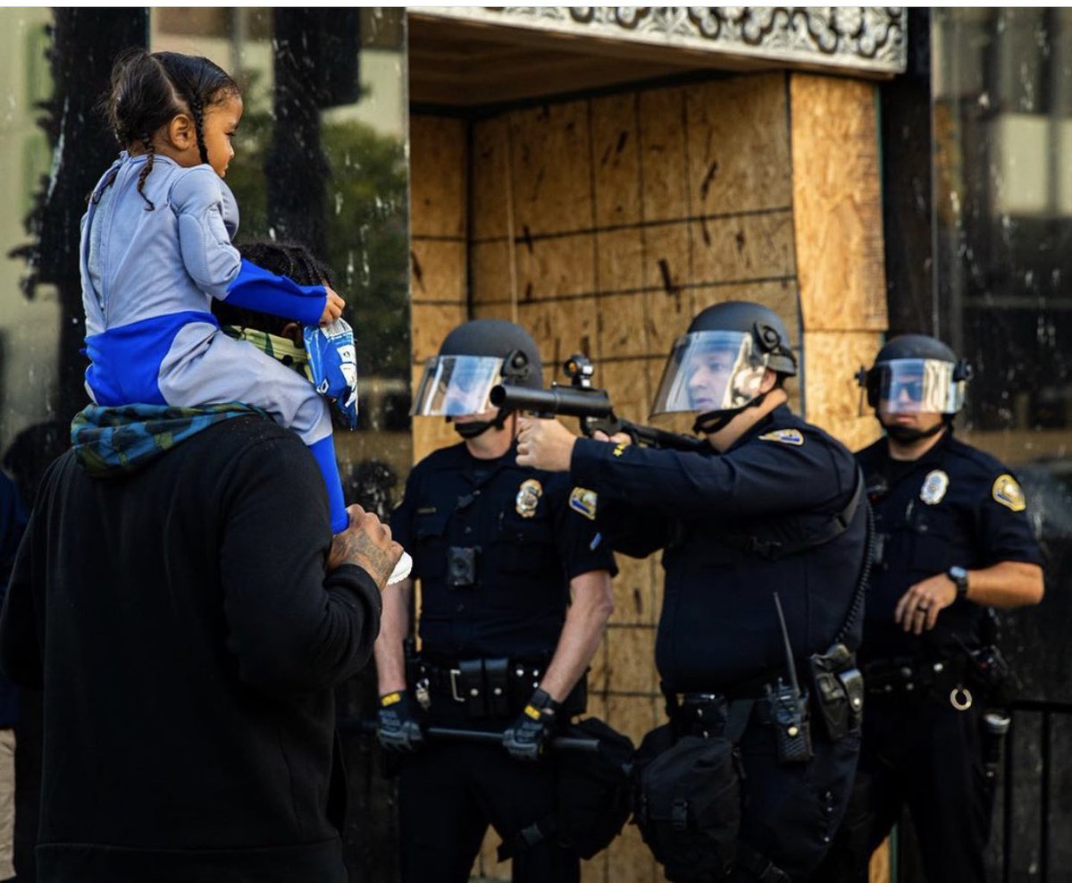 Michael Thomas (@cantguardmike) on Twitter photo 