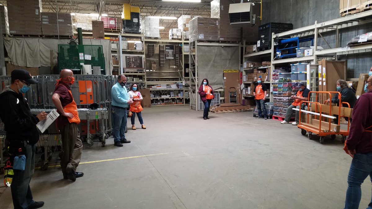 HomeMansfield's tweet photo. ASM Dennis Groves recognizing the ASM and DH team with Challenge Tokens, that he designed and had made himself, for all the dedication and team work our team has displayed during this crisis. Thank You Dennis. @KJChamberland @BillyMcKenna5 @BrendaKearney4  @JasonArigoni #NEProud https://t.co/uEXKnIeqEA