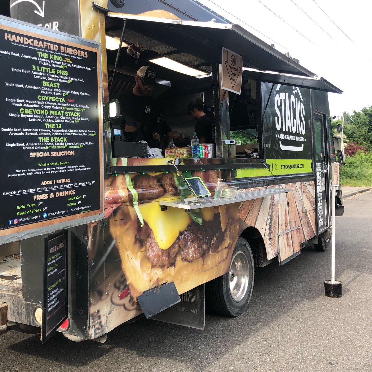 BEEP! BEEP! 
Tacoma! We are heading your way today!
Serving 11-2 (or sellout) at Nantucket Gate Apts

Skip the line and order online at StreetFoodFinder.com/StacksBurgers

#supportsmallbusiness #supportlocal #foodtruck #stacksburgers