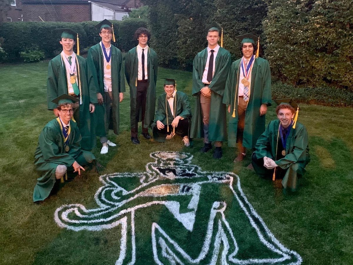 STVMBaseball's tweet photo. Congratulations to these eight guys for all that they have accomplished the past four years! We are so proud of the way in which they carried themselves in school, on the baseball field and in the community. #IrishForever https://t.co/jcY8ckB5K7