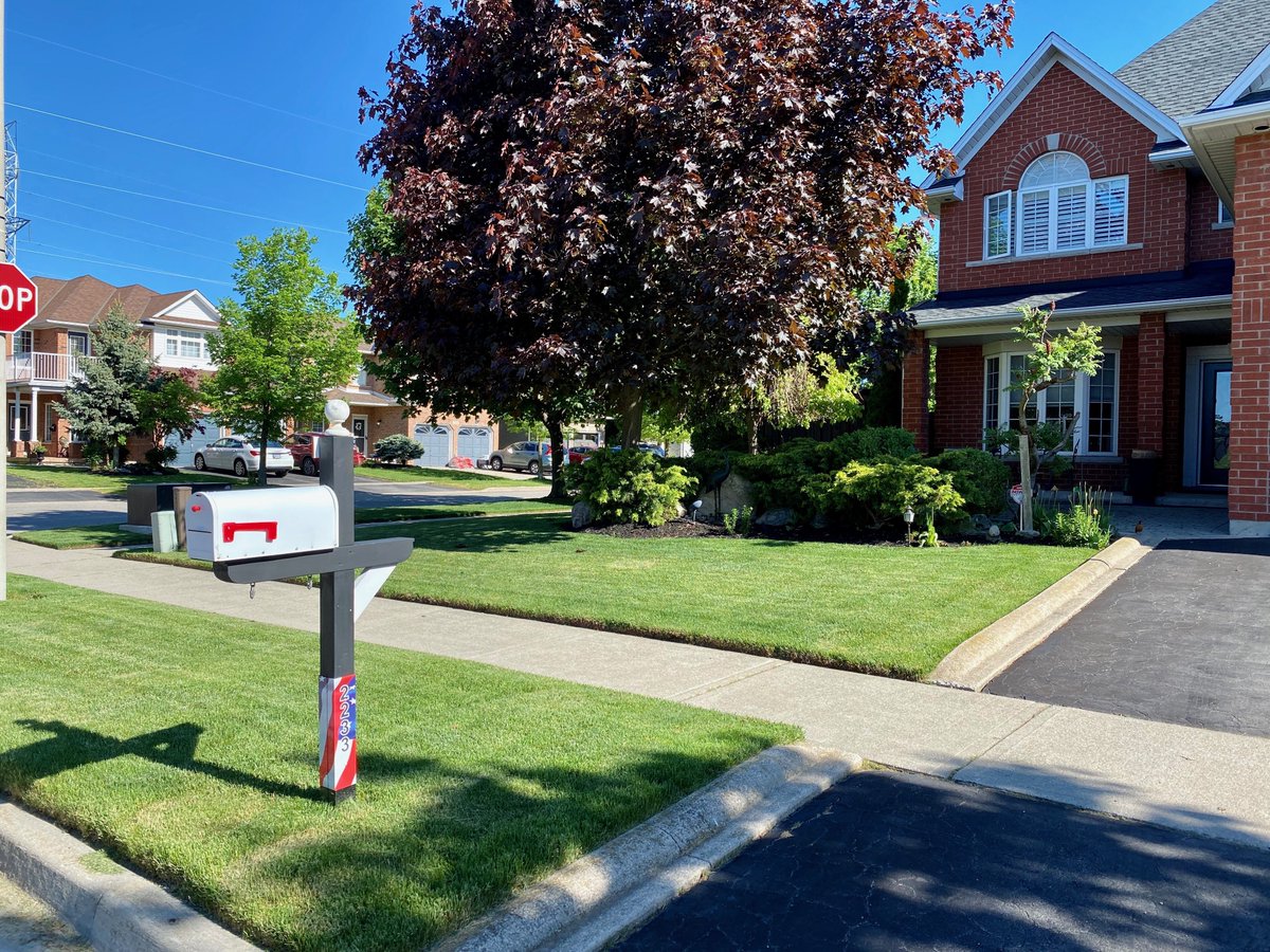 FenceArmorAl's tweet photo. Want to enjoy the weekend mow and not worry about damaging your fence posts? Check out Fence Armor today - https://t.co/gOmMkALcm7.
#fencearmor #lawnmaintenance #fenceprotector #fenceguard #postprotector #postguard #lawncare #landscaping #weekendmow https://t.co/PxZi5sq5qI