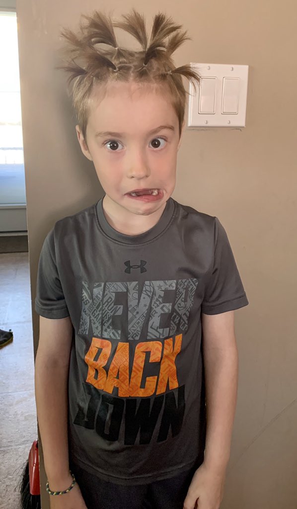 notorioustweet's tweet photo. @alcdsb_shrb Look who was showing their school spirit yesterday! I would have too except that I am folically challenged. @alcdsb_shrb #VirtualSpiritWeek #shrbSHARE https://t.co/dfOL0jVhg5