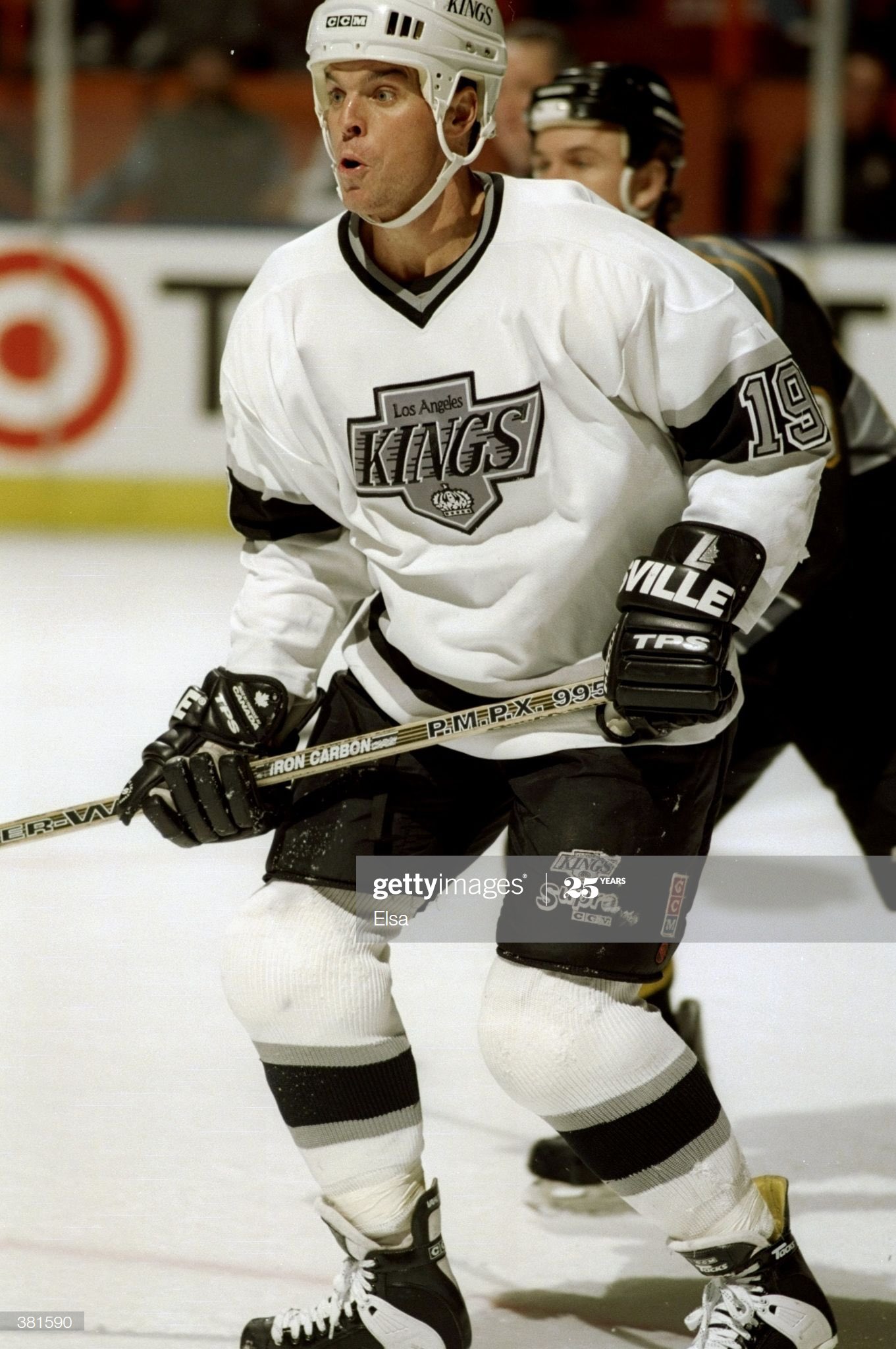 Happy birthday to former forward Russ Courtnall, who was born on June 2, 1965.  