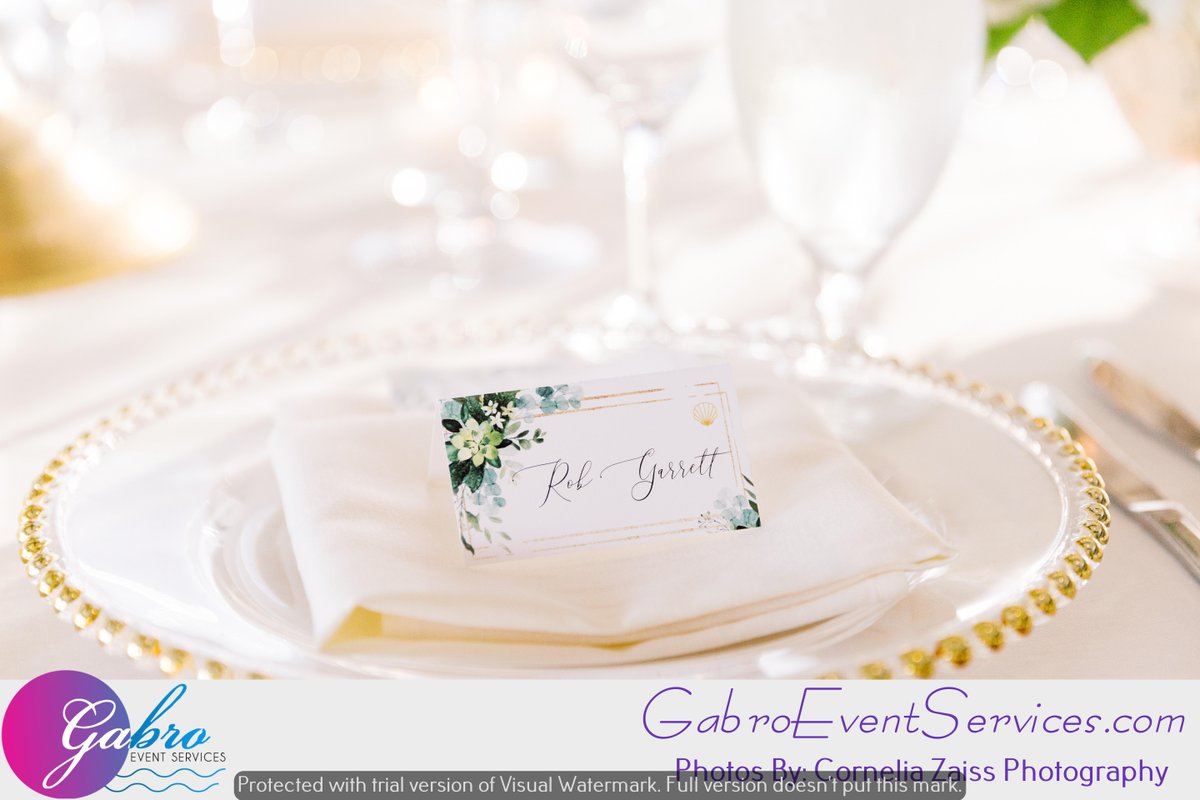 GabroEvents's tweet image. Special thanks to Cornelia with Cornelia Zaiss Photography for emailing us these awesome pictures. I'm only posting a few pictures to talk about the Gold Beaded Glass Charger Plates, and how they can really change the table decor. Best way I can describe it is simple elegance.