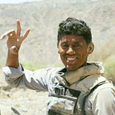 #صورة_ملف_شخصي_جديدة
#نبيل_القعيطي
ايُها الحي في قلوبنا
ألمجد لأبتسامتك والخلد لذكراك
والذل والهوان لمن غدرك،
عشت شجاعاً ومت شهيداً غدراً وعدوانا،
سـنورخ ذكراك للاحفاد بتفاصيل الأمجاد، يا قاهر الاوغاد.
لم يزيدنا موتك إلا حماساً وشجاعةً،
لا نأمت أعين الخونة والمتربصين والغدارين