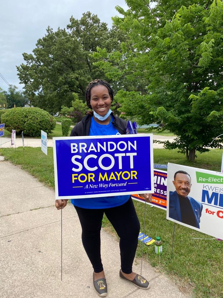 MayorBMScott's tweet photo. I want to personally thank all of our amazing volunteers who believe in #ANewWayForward for Baltimore City! Here’s our volunteers at Northwood and Edmondson ❤️ — make sure you vote or drop off your ballot by 8PM today! #June2 🗳 https://t.co/AOOZR1xWYz