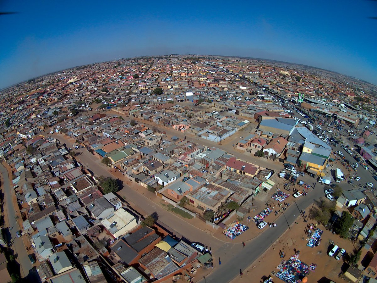 biif5000's tweet photo. I took this picture in #Tambiza # #Johannesburg #SouthAfrica https://t.co/fI9mSpzhW1