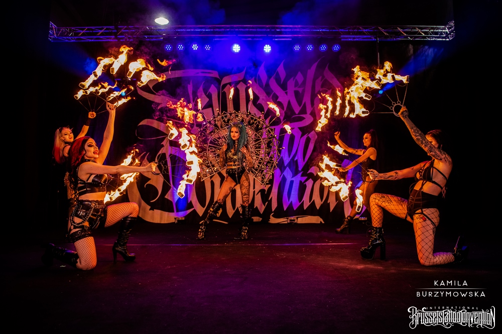 🔥 PYROHEX 🔥
<a href="/PyrohexOfficial/">Pyrohex</a> 

Go to: mediazink.com/fire-performer…

All photos took by Kamila Burzymowska 📸

#tattoos
#alternativefashion #inked #tattooclothing #alt #inkedupgirls #fire #pyrohex #tattooedgirls #firebreather #firebreathing #fireperformance