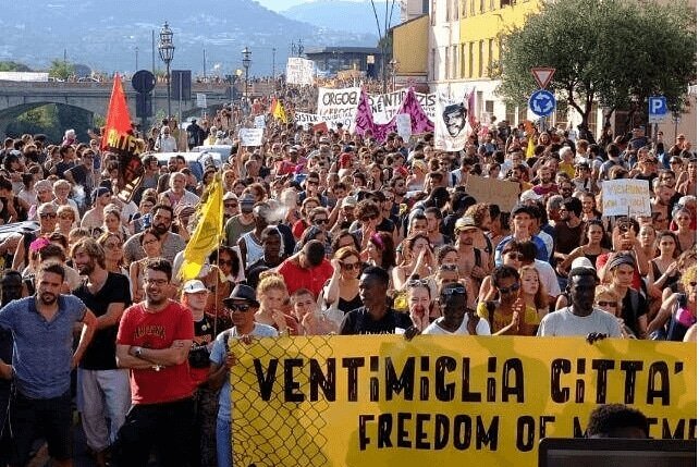 PequodRivista's tweet photo. 🇮🇹 #PequodScrive
✊🏿 #BlackLivesMatter 
Per questa #FestaDellaRepubblica ci auguriamo un'Italia più coraggiosa nel guarare in faccia il proprio #razzismo e nel lavorare per scardinare #oppressioni. Ottimo esempio il lavoro di @progetto20k 👇

https://t.co/XXzvKcoZNu https://t.co/7cw2mvqlte