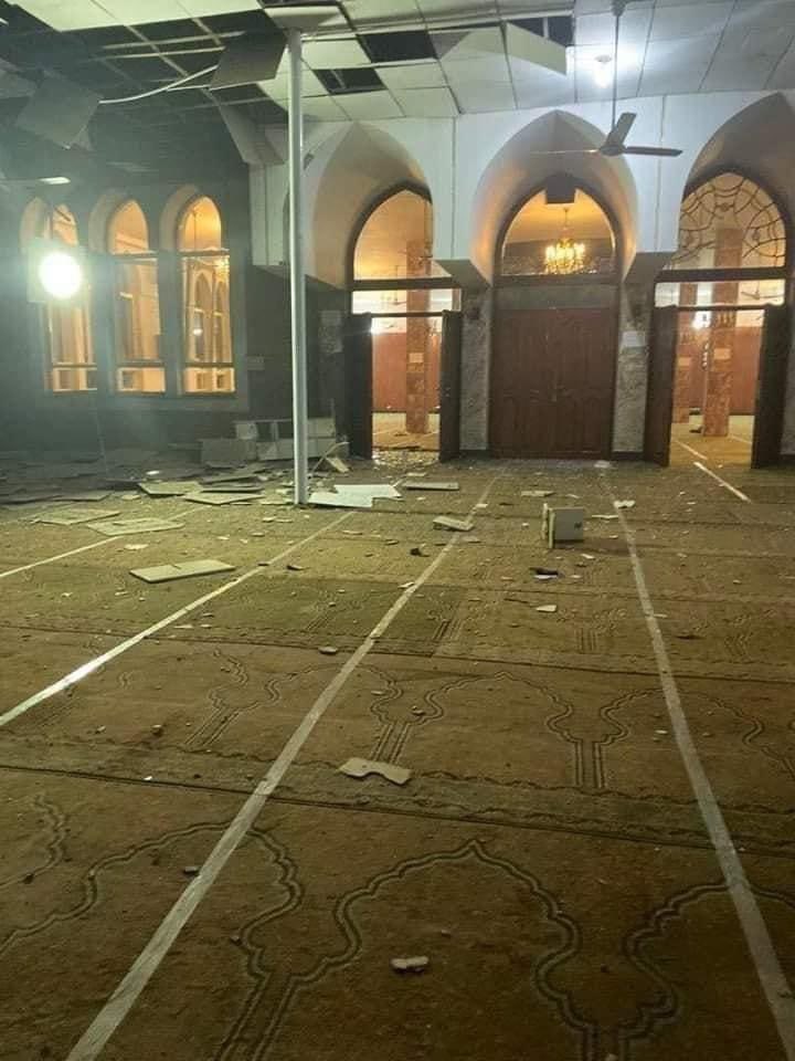 amanullahb7's tweet photo. اوج وحشت، در مسجد جای که ذکر خداوند میشود و نام دیگر ان خانه خدا است انتحاری، نمیدانم چه گناهی کردیم که چنین در خون و اتش میتپیم، تا به کی این مسلمان کشی ادامه خواهد داشت. 

دوکتور ایاز نیازی را دشمنان دین و اسلام به شهادت رسانید، روحت شاد و بهشت برین جایگاه ات بزرگ مرد دین اسلام https://t.co/vDFkjjn2Xc
