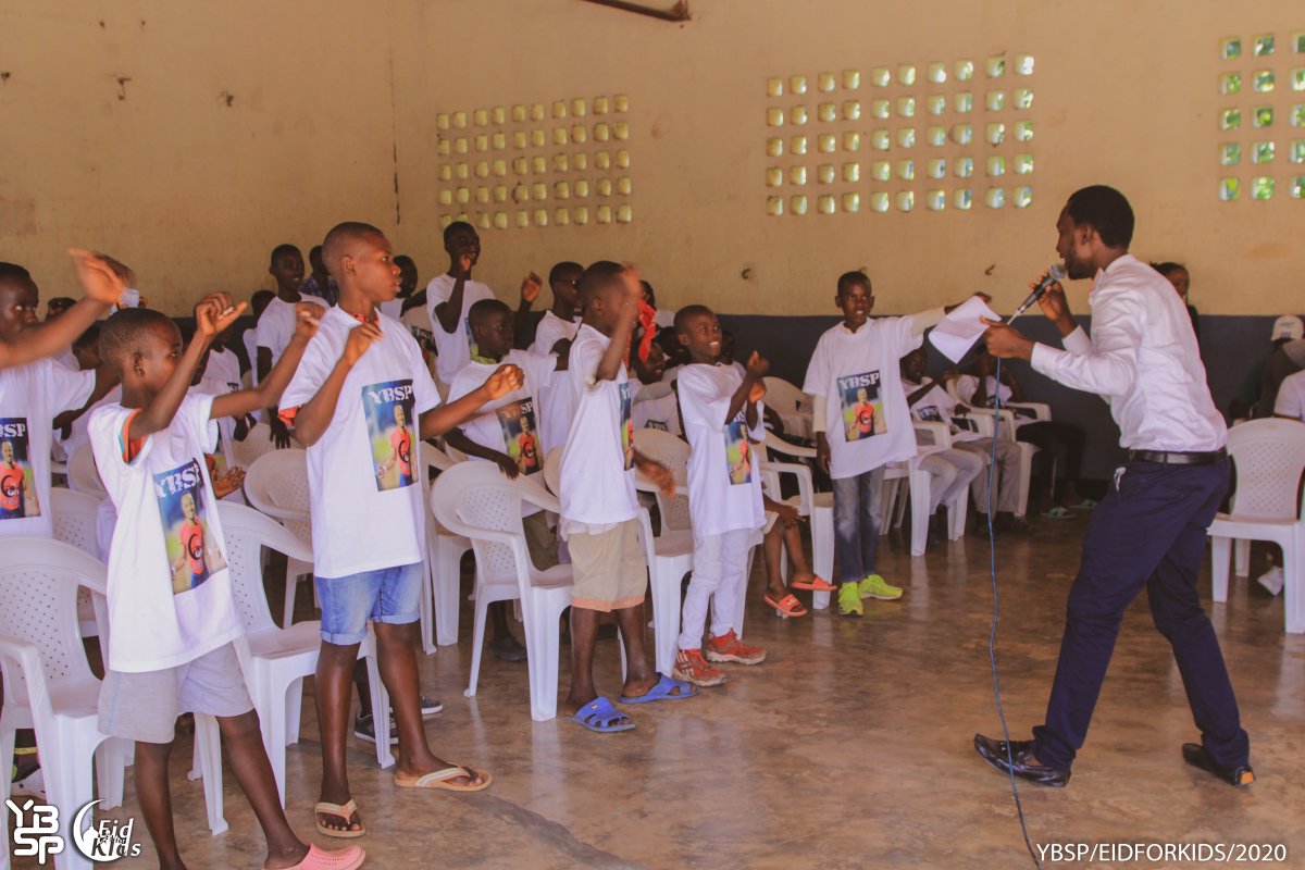 ybspburundi's tweet photo. #EidForKids Retour en images : L’événement Eid For Kids édition 2020 qui s’est tenu ce 31 Mai
2020 à Bujumbura. Rappelons que l’événement consistait à célébrer la fête d’Eid el Fitr avec les
Enfants orphelins et les autres enfants vulnérables.
#YBSPBurundi #YBSP #UrukundoRumwe https://t.co/WTJavjzecv