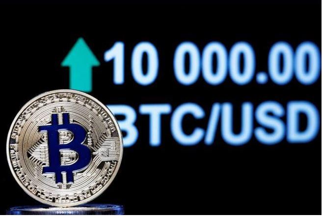 CryptonewsGames's tweet photo. Major Technical Breakout Spotted as Bitcoin Reaches USD 10,000
#bitcoinmoney #bitcointothemoon #bitcoiniran #bitcoininvestment #bitcoinbillionare #bitcoinregulation #bitcoineurope #crypto #bitcointechnology #bitcoinmeme #bitcoint #btc #bhfyp https://t.co/bGYEVPv78P