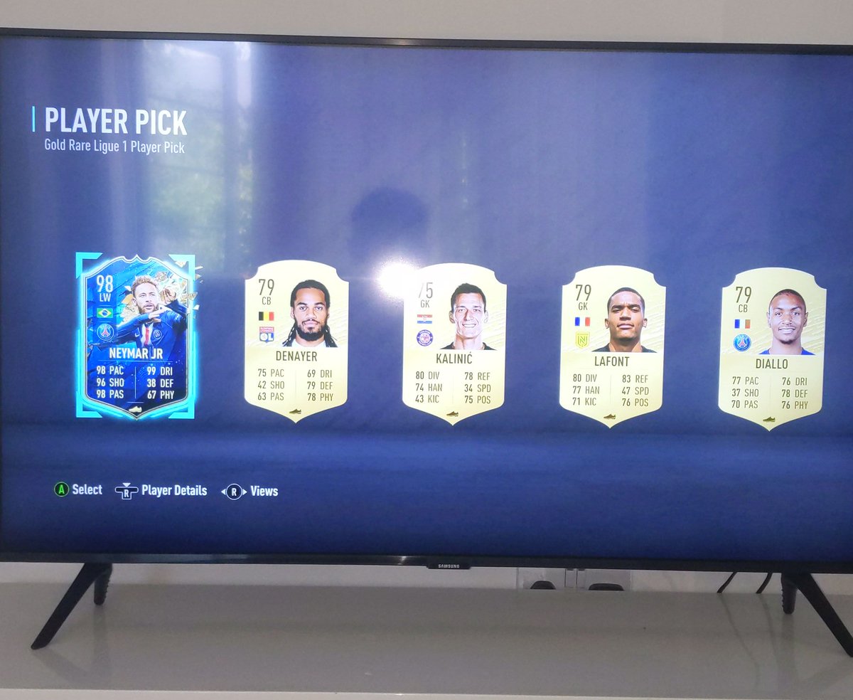 ChrissyPerry19's tweet photo. Always wanted Lafont 🙌🏻🙌🏻 @MattHDGamer https://t.co/aaMK5ZfBgk