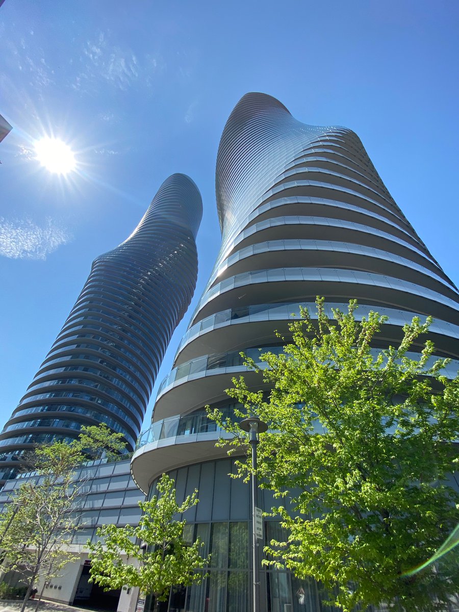 CertBuildSys's tweet image. A beautiful day for an #Electrical audit to support a new EV Charger system for residents and visitors in Mississauga,Ontario #energyefficiency #ElectricalEngineering #hvac