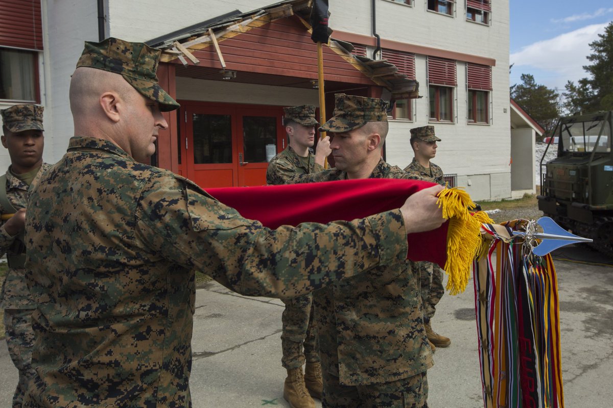 USMCFEA's tweet photo. #TransformationTuesday

Marine Rotational Force-Europe 20.1 and 20.2 conducted a Transfer of Authority ceremony in Setermoen, Norway, May 27, 2020. https://t.co/jzsQStIpSJ