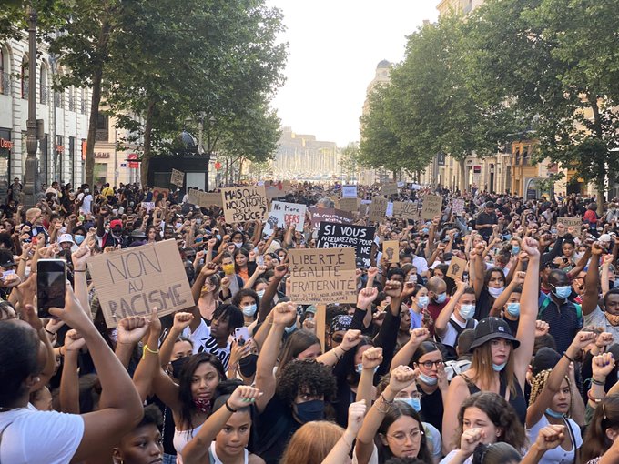 Voir l'image sur Twitter