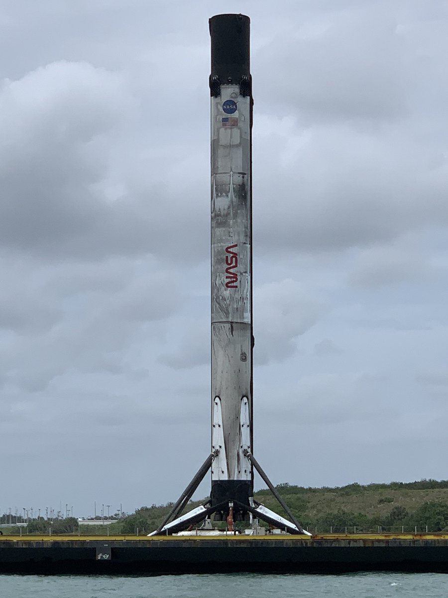MrsMOLEchany's tweet photo. SpaceEx rocket came in to port today on the autonomous drone ship. What an amazing sight. https://t.co/bO4nRHNOYX