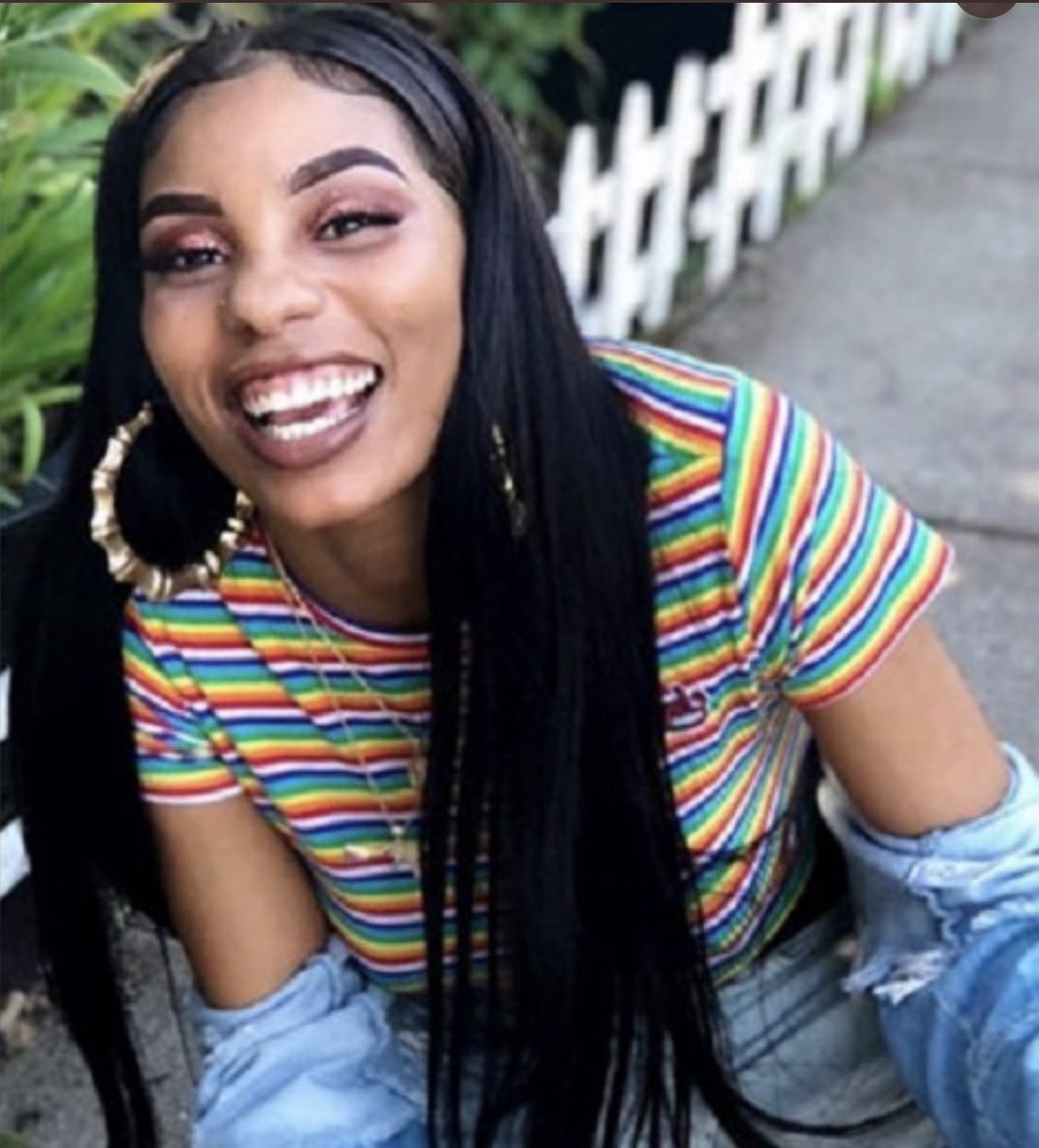 TEC6unny's tweet photo. Rememebering Nia Wilson. 
A beautiful and talented young woman, whos life was taken as the result of a violent hate crime in Oakland, CA. 

Her murderer faces life in prison. 
#blacklivesmatter https://t.co/TR9bAB3oeO