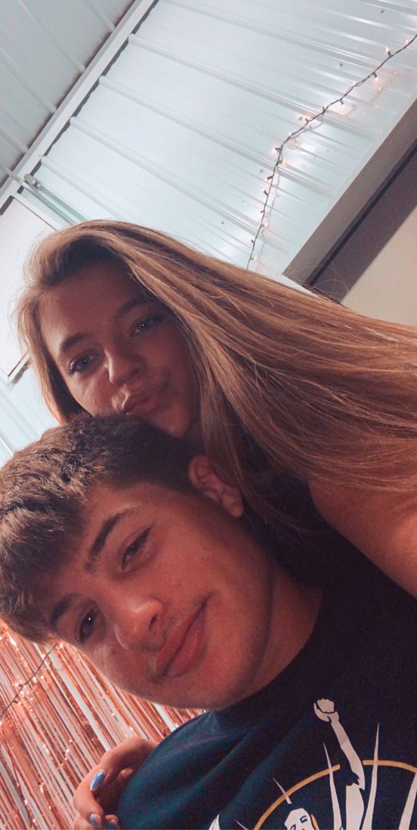 hhannahh25's tweet photo. 7 months of nothing but happiness with you💗 @tmartin_36 https://t.co/Vo5C36uHSQ