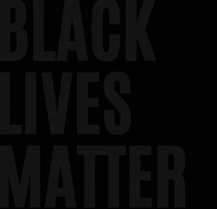 MarieNini's tweet photo. I can't miss to post it here.. it's too important not to be shared. 

Je ne peux manquer de le publier ici.. C'est trop important d'être partagé. 

#BlackOutTuesday
#respect #solidarite #solidarity https://t.co/5OC5gruG7k