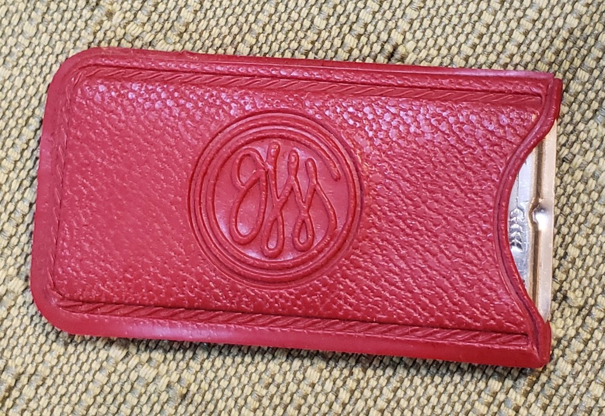 atticesoterica's tweet photo. Vintage Philadelphia John Wanamaker Department Store Credit Card With Red Holding Case https://t.co/WTyvbtyPrT #AtticEsoterica #Collectibles #Etsy #Antiques #Vintage #OriginalCase https://t.co/PC8BwY1Cia