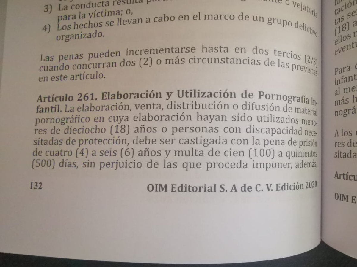 RichieAbedrabbo's tweet photo. Que alguien me explique porqué se le deben bajar los años de cárcel y condena a un pedófilo. Ahí esta la comparación de lo que dice el @cnahonduras, revise el Código Penal viejo y lo compare con el nuevo. Increíble que esto pase en #Honduras 🇭🇳 https://t.co/rkAUxD37od