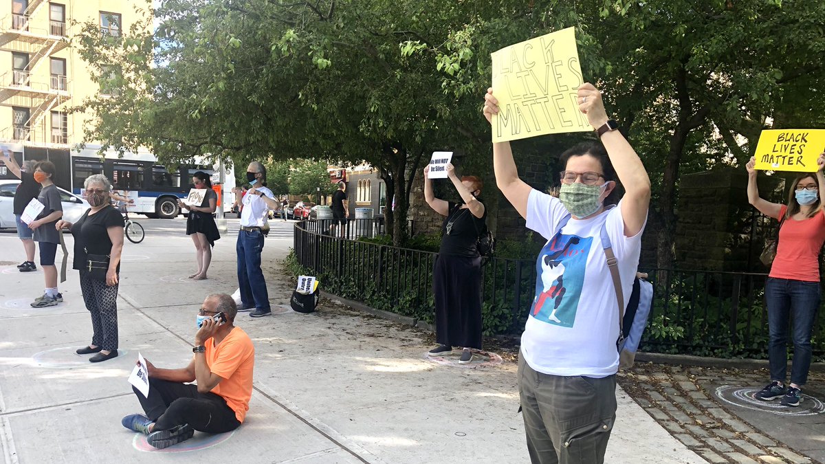 trishanderton's tweet photo. Scenes from two vigils in Inwood over the weekend https://t.co/YTlu2NZpFG