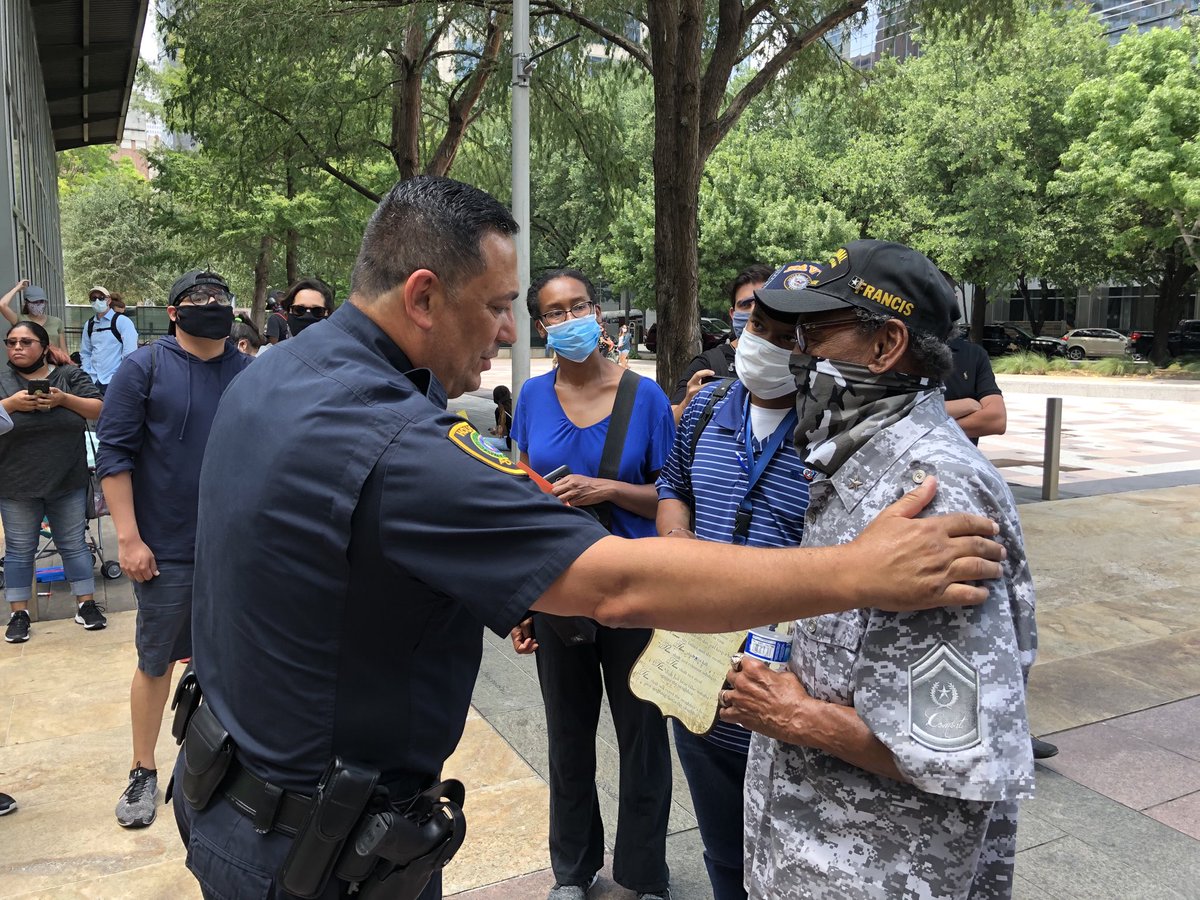 Houston Police tweet media