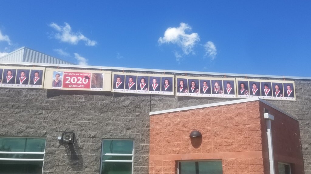 JenniferHeinr11's tweet photo. Stobart Grads we are proud of you! Congratulations! Thanks to Mr. Chaplin, Mr. Crosson, and Mr. Freeden for these signs. Go Rebels!!
#ClassOf2020 #PSSD #PSSDprideandjoy https://t.co/9ZS3Go4Erc