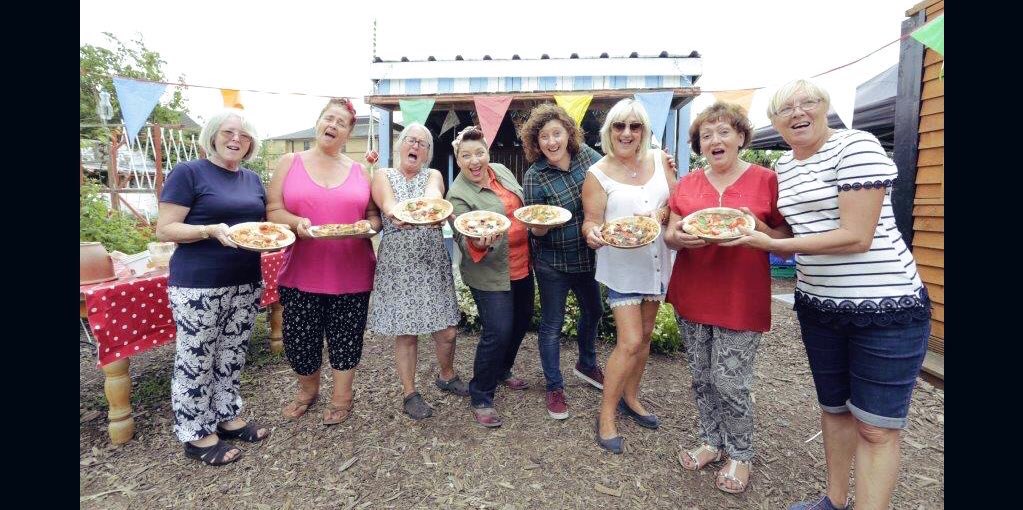 samandshauna's tweet photo. Just spoke to Dawn from @VetchCommunity. So pleased to hear the Vetch community loved their episode of #BigCookOut AND they are still using the pizza oven! Can’t wait to see you all again. Here’s the @BBCiPlayer link 👉🏻
https://t.co/0oc307WvLQ https://t.co/rMj267ilNs