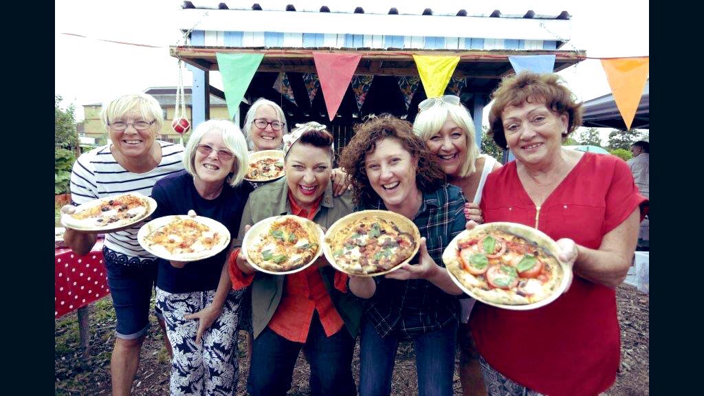 samandshauna's tweet photo. Just spoke to Dawn from @VetchCommunity. So pleased to hear the Vetch community loved their episode of #BigCookOut AND they are still using the pizza oven! Can’t wait to see you all again. Here’s the @BBCiPlayer link 👉🏻
https://t.co/0oc307WvLQ https://t.co/rMj267ilNs