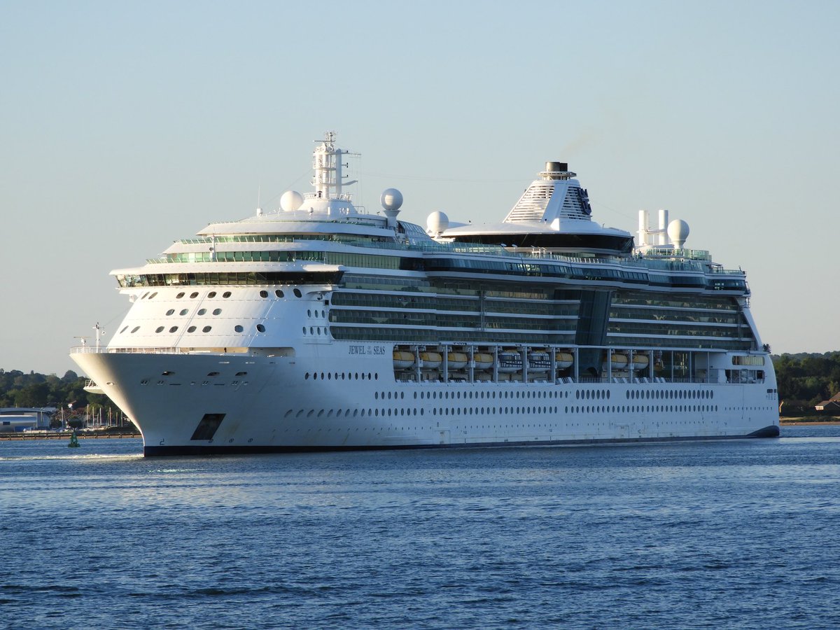 John Kennedy On Twitter The Royal Caribbean Cruise Ship Jewel Of The Seas Seen Departing From Southampton On 2 June 2020 Abpsouthampton Myroyaluk Dailyecho Https T Co Jqlw9cqjr6