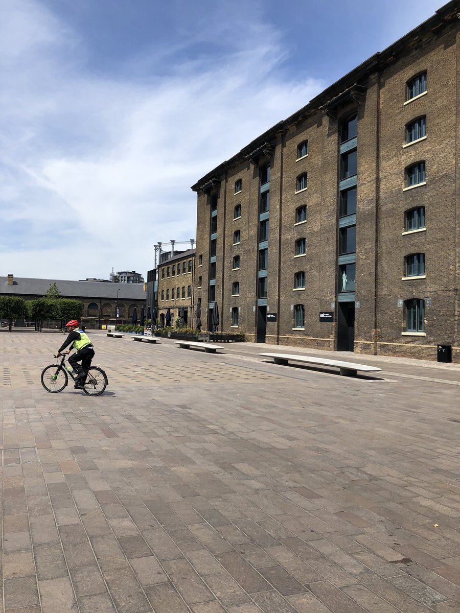 carolinthappel's tweet photo. So great to see @camdenneuro team after being apart for 2 months due to remote working #Covid19. The occasion was #StaffTesting #antibodies combined with SD lunch #ThankYou to #Carelink/#Phlebotomy Service and @projectwingmam for a cold drink after https://t.co/GoF1G6kicx