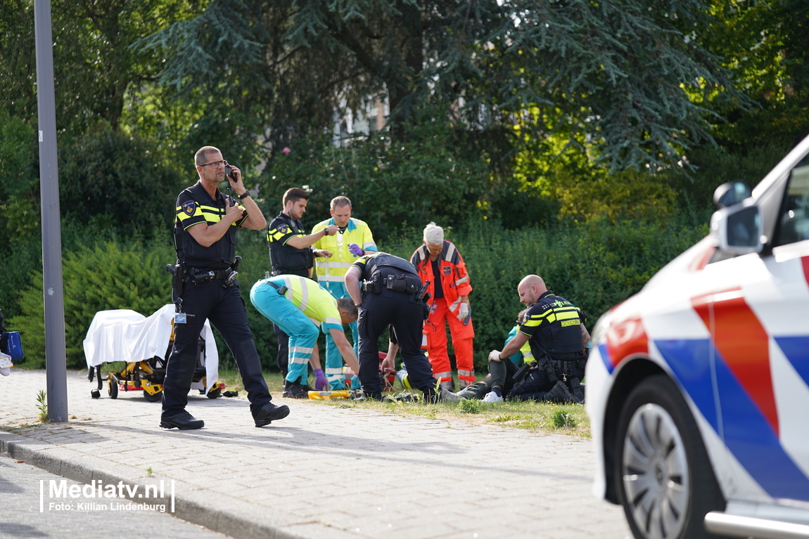 VIDEO - Man gewond bij steekpartij Dirkslandhof Rotterdam ..