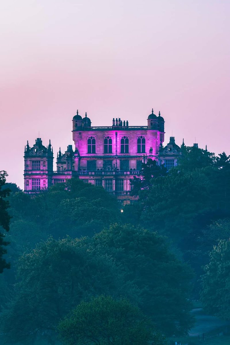 Wollaton Hall is lit purple tonight as a mark of respect for George Floyd and to symbolise our solidarity against racism in any form 💜 

#NottinghamTogether

📸 Tom Price